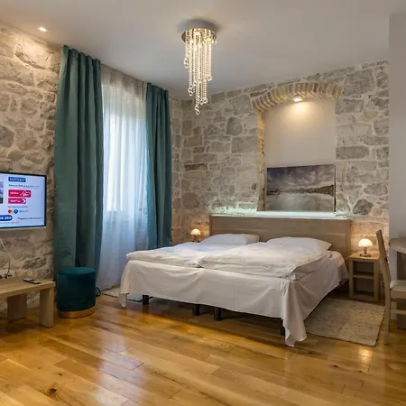 Tifani Luxury 4*